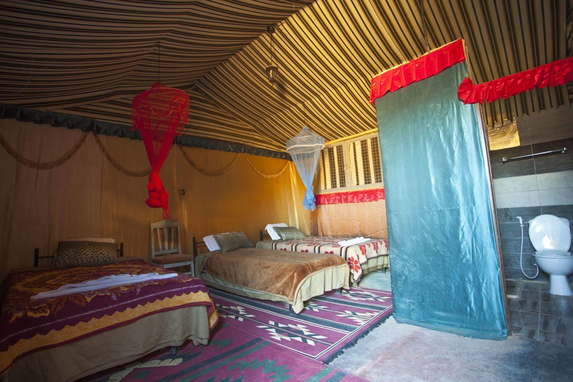 Captain'S Desert Camp ワディ ・ラム エクステリア 写真