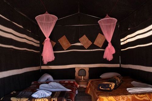 Captain'S Desert Camp ワディ ・ラム エクステリア 写真